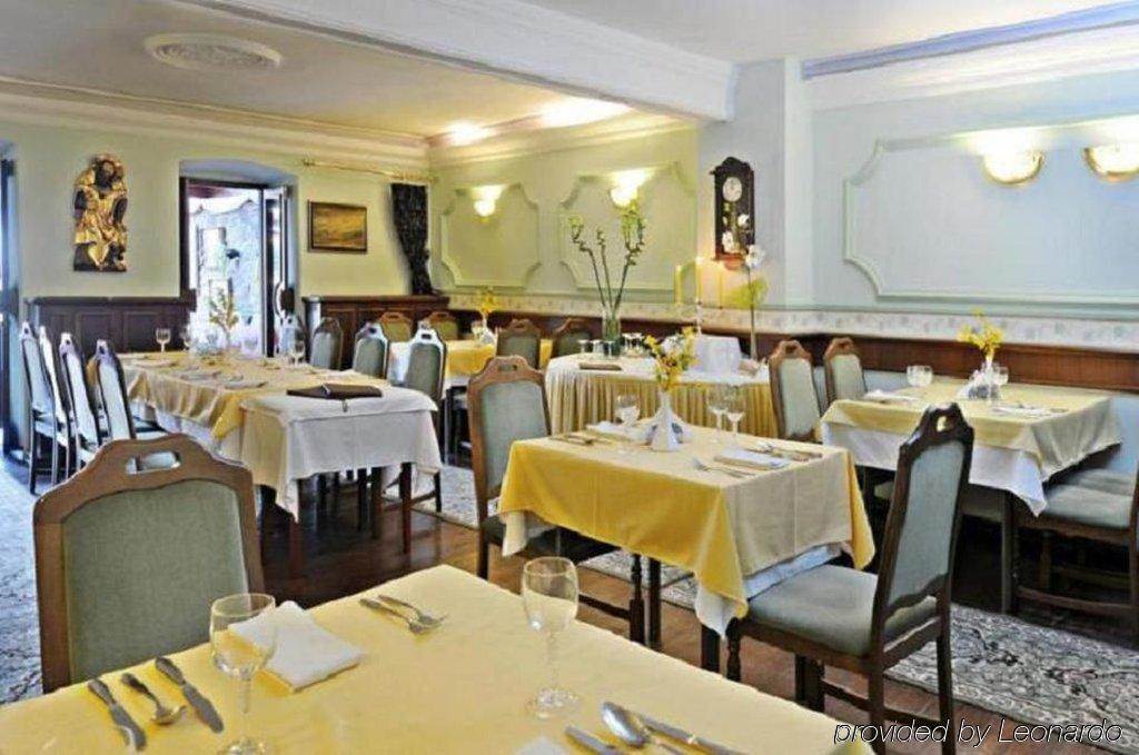 Hotel Barbakan Levoča Restoran fotoğraf