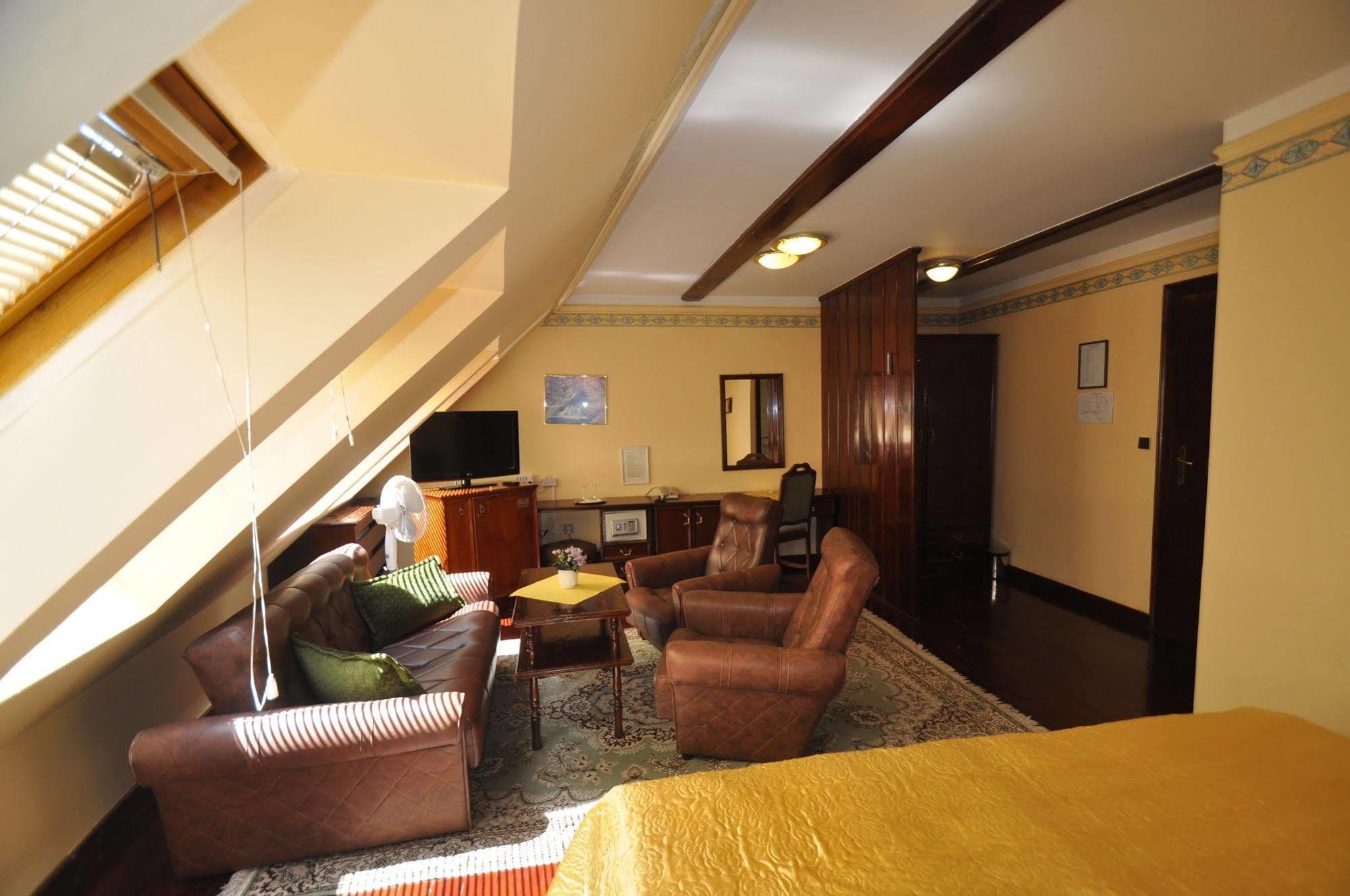 Garni -Hotel Barbakan Levoča Dış mekan fotoğraf