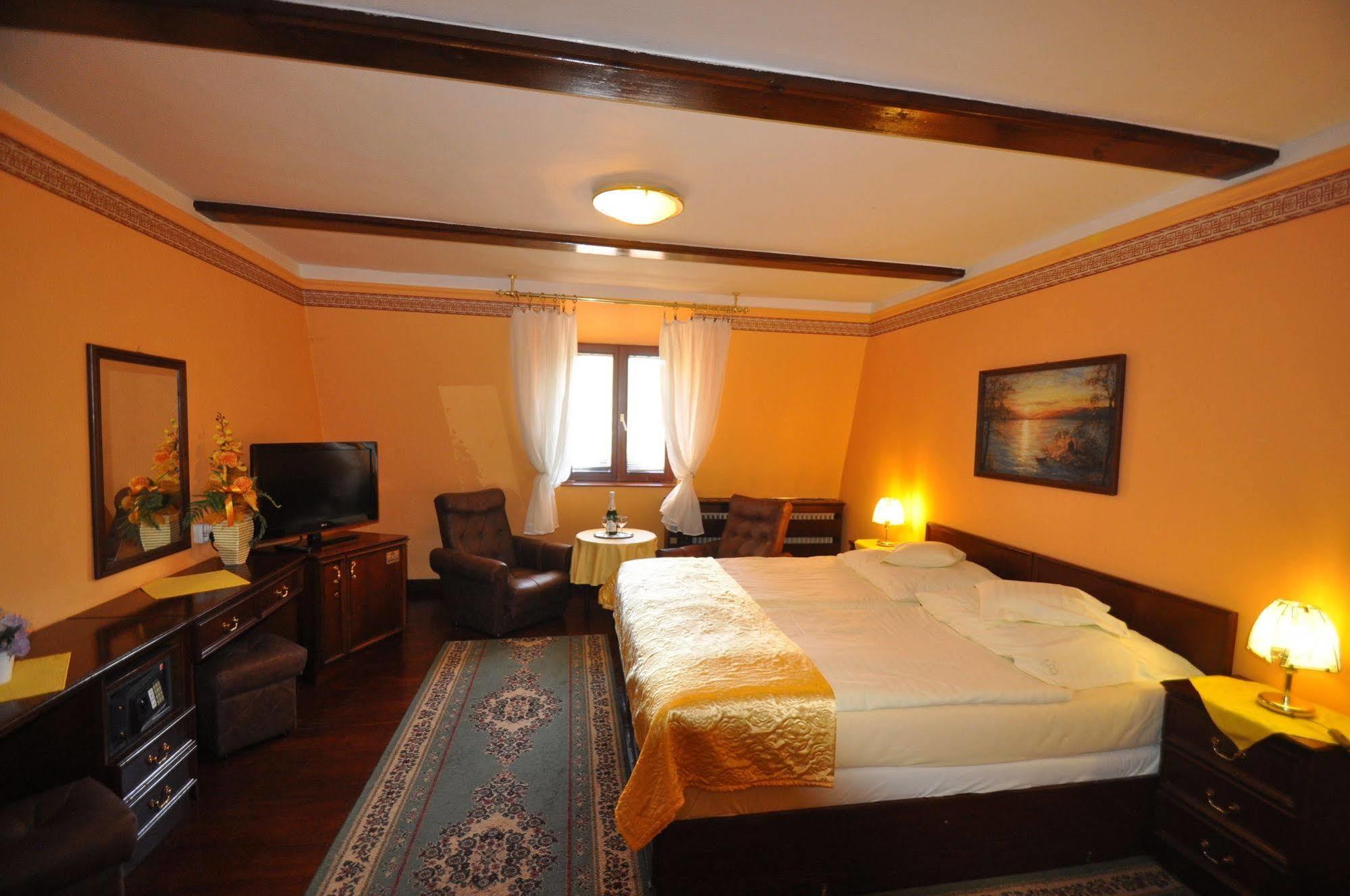 Garni -Hotel Barbakan Levoča Dış mekan fotoğraf
